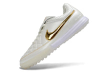 Carregar imagem no visualizador da galeria, Chuteira Nike Tiempo R10 Society - Branco/Dourado
