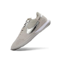 Carregar imagem no visualizador da galeria, Chuteira NIKE Street Gato Futsal Rosa
