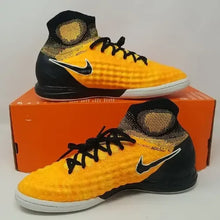 Carregar imagem no visualizador da galeria, Chuteira NIKE Magista Futsal Retro
