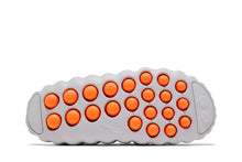 Carregar imagem no visualizador da galeria, Slide Nike Mind 001 Light Smoke Grey Cinza
