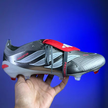 Carregar imagem no visualizador da galeria, Chuteira Adidas Predator Tongue 26 Elite + Brinde (Pronta Entrega)
