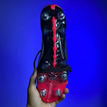 Carregar imagem no visualizador da galeria, Chuteira Adidas Predator Tongue 26 Elite SG + Brinde (Pronta Entrega)

