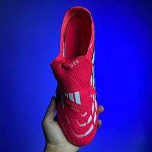Carregar imagem no visualizador da galeria, Chuteira Adidas Predator Tongue 26 Elite + Brinde (Pronta Entrega)
