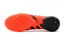 Carregar imagem no visualizador da galeria, ADIDAS Predator Freak.1 Society Meteorite
