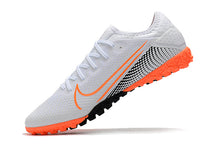 Carregar imagem no visualizador da galeria, CHUTEIRA NIKE MERCURIAL VAPOR 13 TF PRATA/LARANJA
