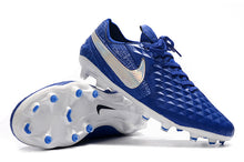 Carregar imagem no visualizador da galeria, CHUTEIRA NIKE TIEMPO LEGEND 8 ELITE FG &quot;NEW LIGHTS&quot; AZUL/PRATA
