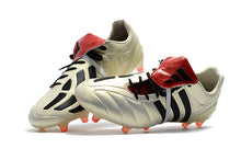 Carregar imagem no visualizador da galeria, CHUTEIRA ADIDAS PREDATOR MANIA FG BRANCA

