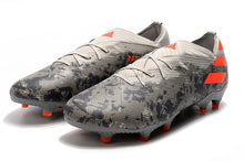 Carregar imagem no visualizador da galeria, CHUTEIRA ADIDAS NEMEZIZ 19.1 FG CINZA/LARANJA

