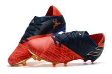 Carregar imagem no visualizador da galeria, CHUTEIRA ADIDAS NEMEZIZ 19.1 FG &quot;SPIDER MAN&quot; VERMELHO/AZUL
