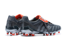 Carregar imagem no visualizador da galeria, CHUTEIRA ADIDAS PREDATOR MANIA FG CINZA
