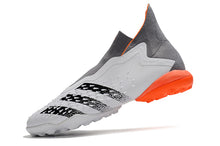 Carregar imagem no visualizador da galeria, ADIDAS Predator Freak+ Society White Spark

