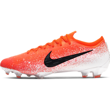 Carregar imagem no visualizador da galeria, CHUTEIRA NIKE MERCURIAL VAPOR 12 FG ELITE &quot;EUPHORIAMODE&quot; LARANJA/BRANCO
